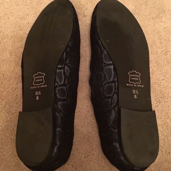 Rare French Sole FS/NY Navy Blue Shiny Scalloped Ballerina Flats - Picture 7 of 7